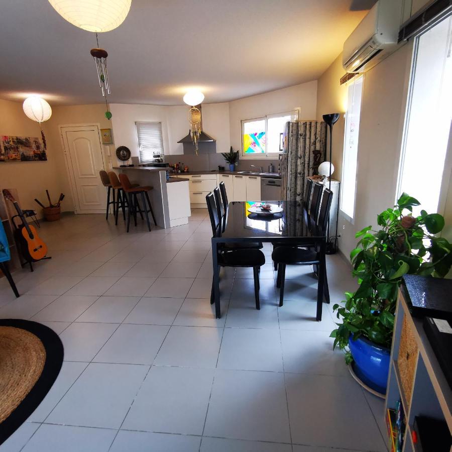 Cool Mediterranean Life 8 People Jacuzzi Barbecue Gametrampoline 2 Parking Villa Beziers Bagian luar foto